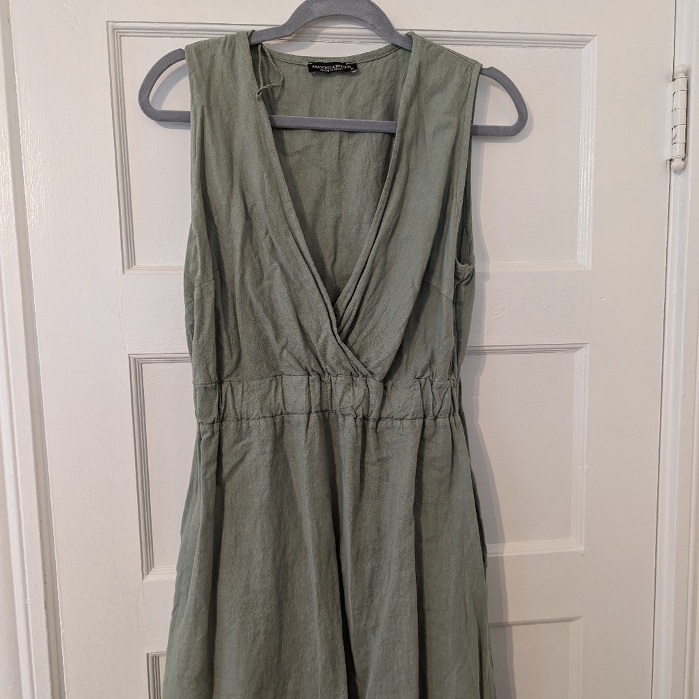Pretty Green Linen Short Dress -- Excellent Preowned Condition -- Size Medium
